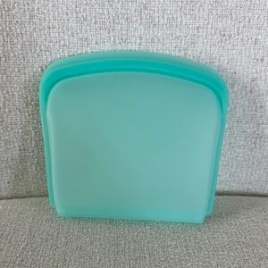 Blue Green Silicone Reusable Sandwich Bag